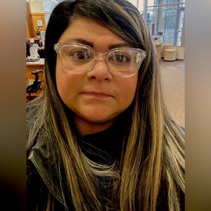 Meet your Posher, Monica